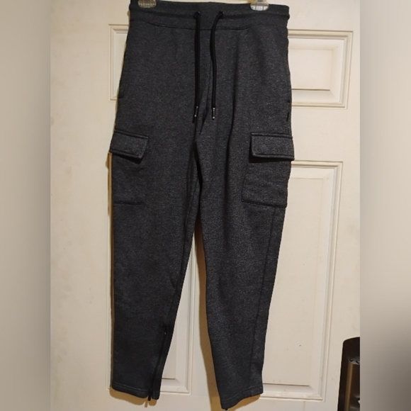 CSG Size Small Men'sGray Cargo Sweat Pants With Zip Up Ankles - Picture 2 of 11